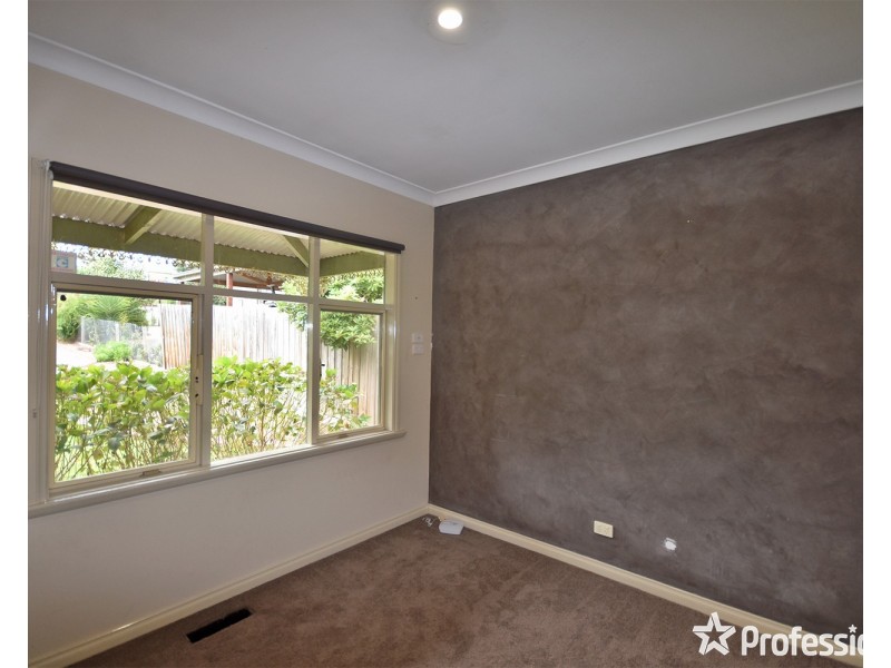 39 Trevallyn Close, Montrose VIC 3765