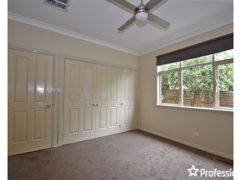 39 Trevallyn Close, Montrose VIC 3765