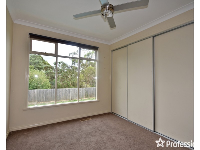 39 Trevallyn Close, Montrose VIC 3765