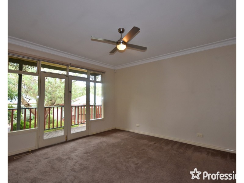 39 Trevallyn Close, Montrose VIC 3765