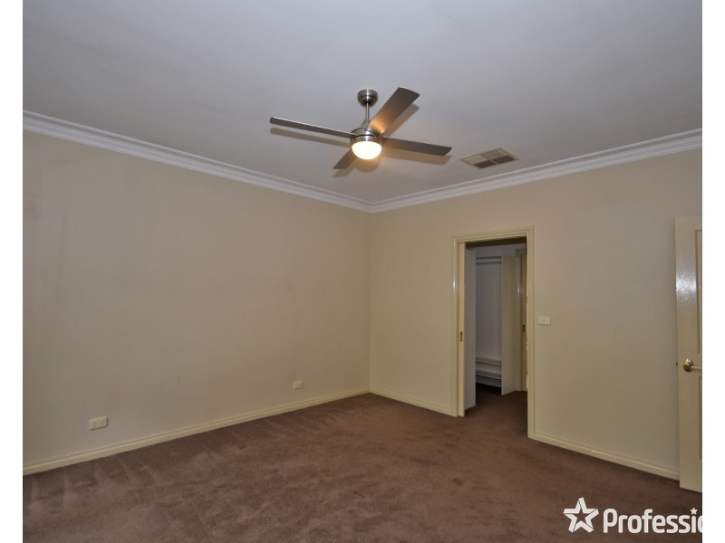 39 Trevallyn Close, Montrose VIC 3765