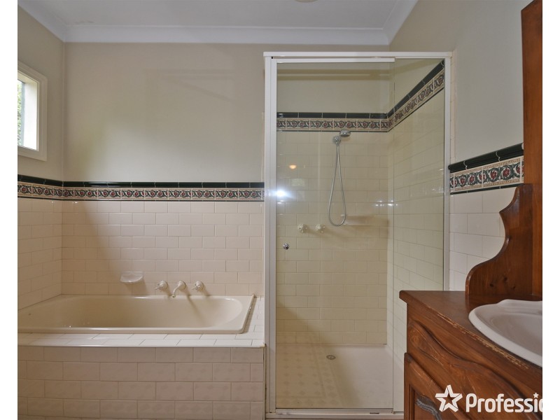 39 Trevallyn Close, Montrose VIC 3765