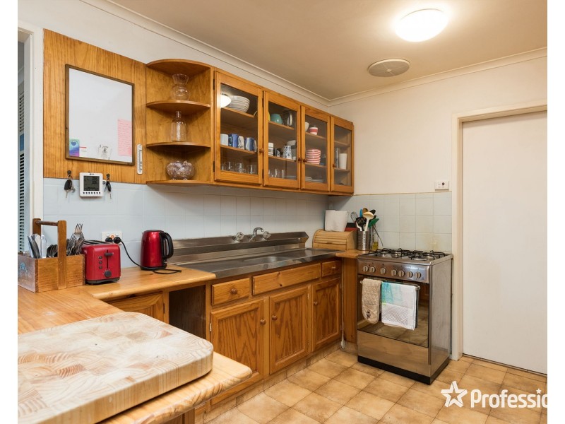 22 Krowera Street, Mooroolbark VIC 3138