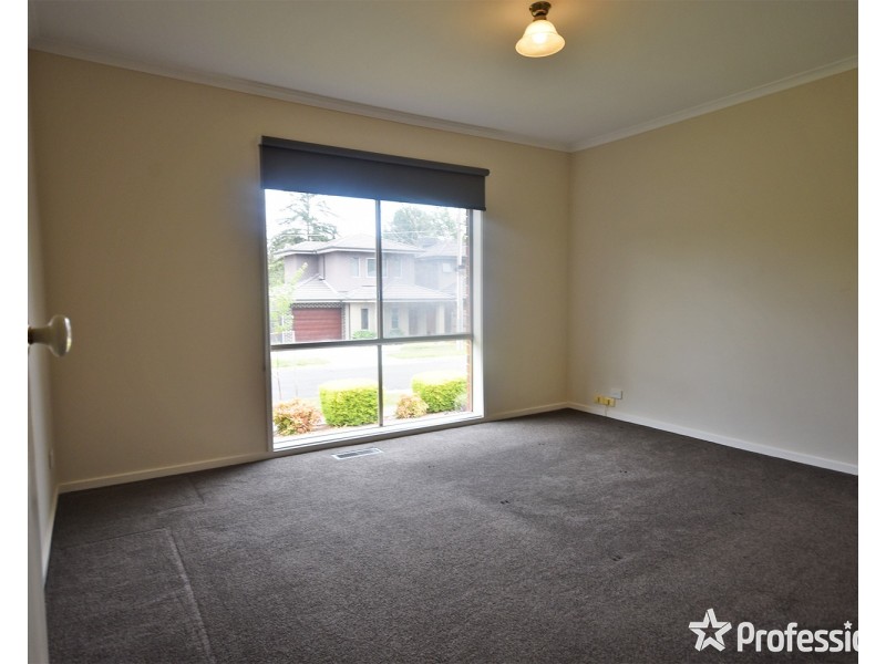 24 Wavell Avenue, Kilsyth VIC 3137