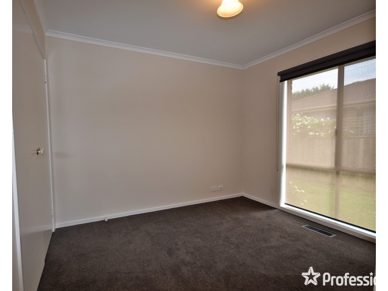 24 Wavell Avenue, Kilsyth VIC 3137