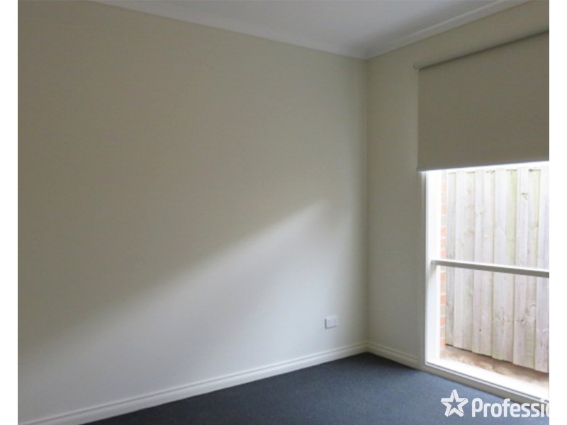 2/6 Edward Court, Croydon VIC 3136