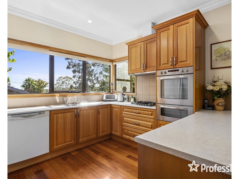 1 The Wallaby Run, Chirnside Park VIC 3116