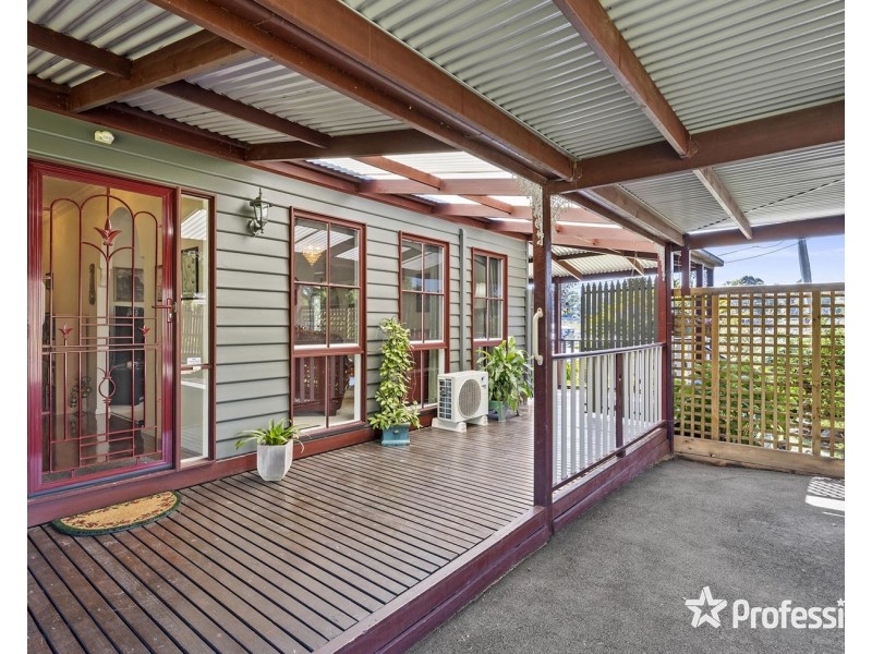 1 The Wallaby Run, Chirnside Park VIC 3116