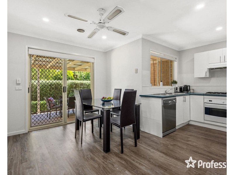 2/26 Haig Street, Croydon VIC 3136