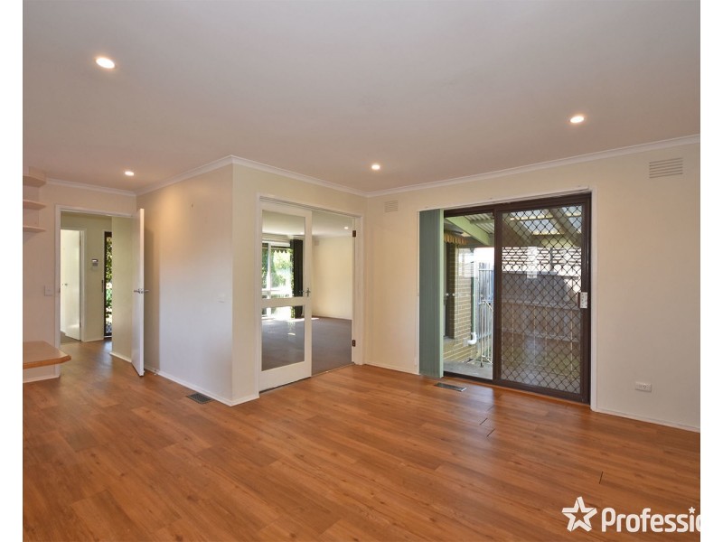 9 Rolloway Rise, Chirnside Park VIC 3116