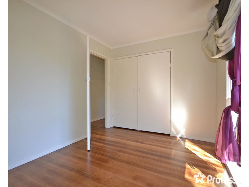 20 Dryden Concourse, Mooroolbark VIC 3138