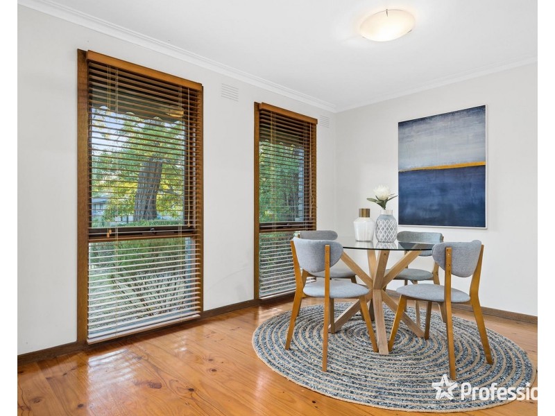 10 Ravenswood Court, Montrose VIC 3765