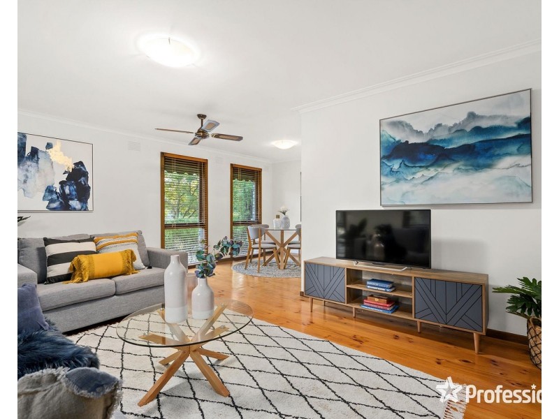 10 Ravenswood Court, Montrose VIC 3765