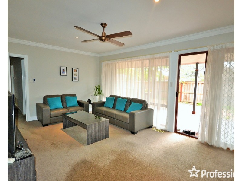 35 Diane Crescent, Mooroolbark VIC 3138