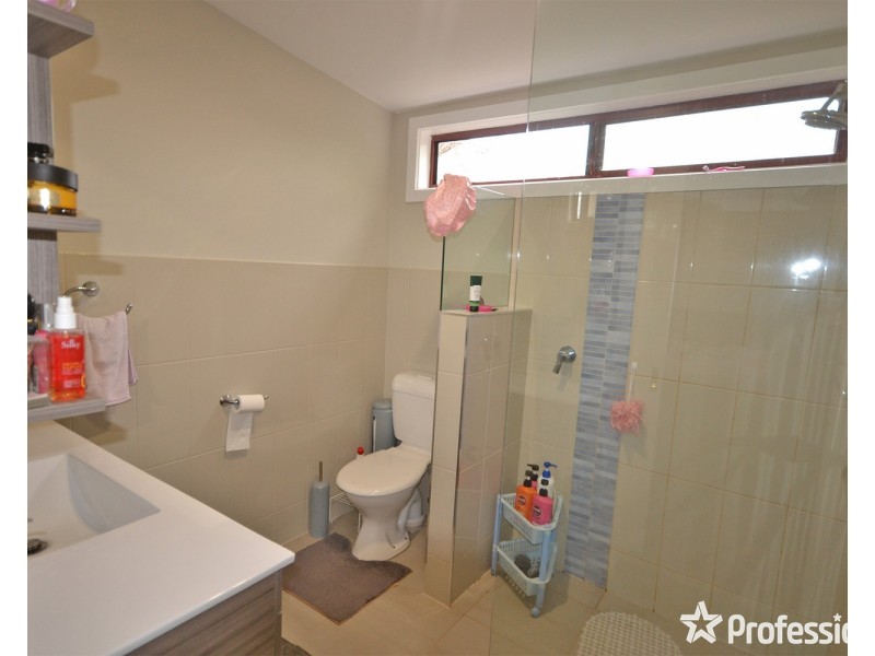 35 Diane Crescent, Mooroolbark VIC 3138