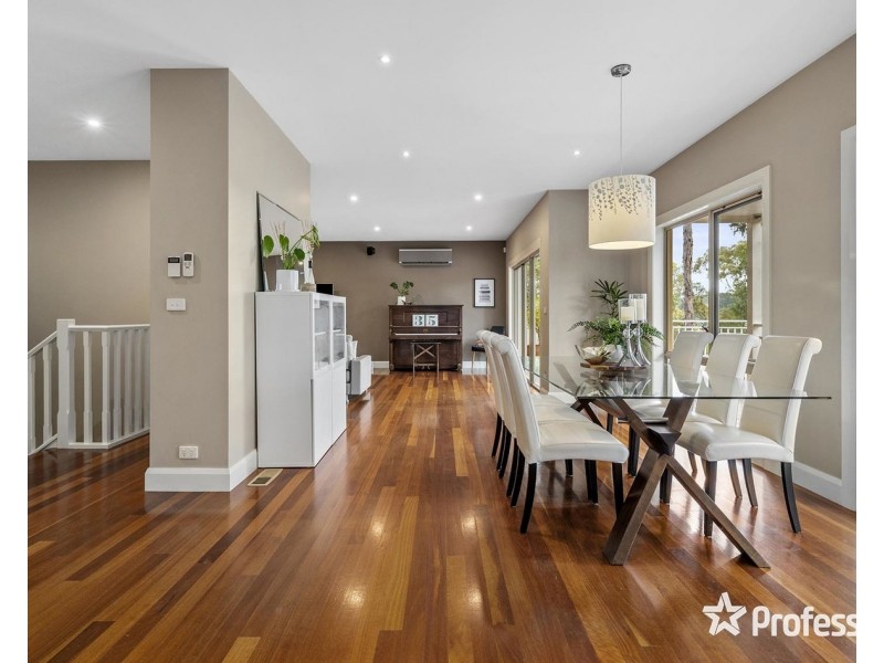 35 Johns Crescent, Mount Evelyn VIC 3796