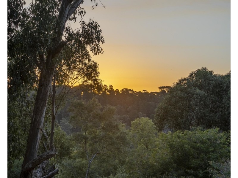 35 Johns Crescent, Mount Evelyn VIC 3796