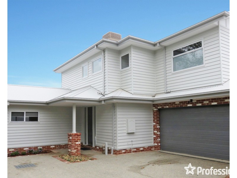 97A Pembroke Road, Mooroolbark VIC 3138