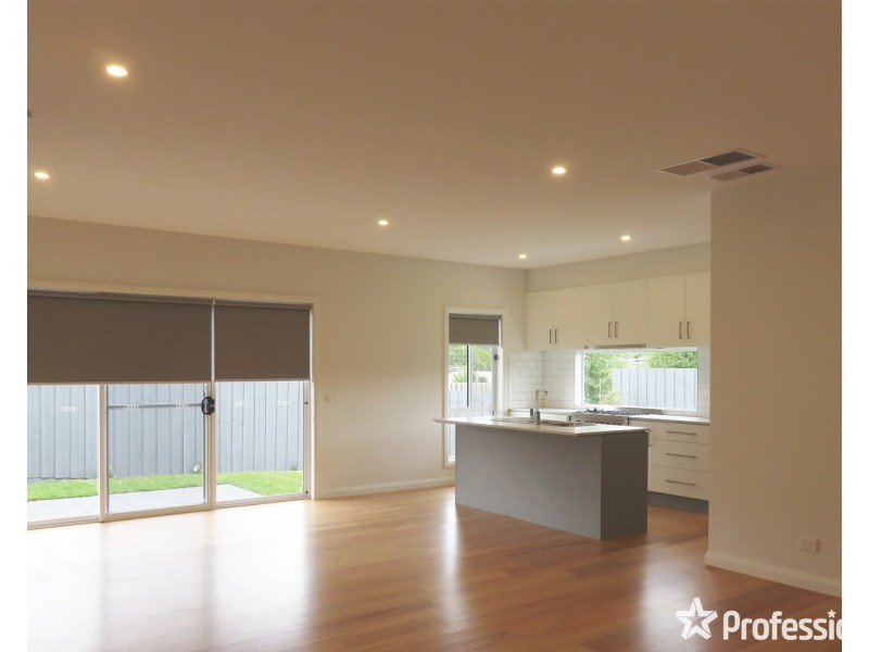 97A Pembroke Road, Mooroolbark VIC 3138