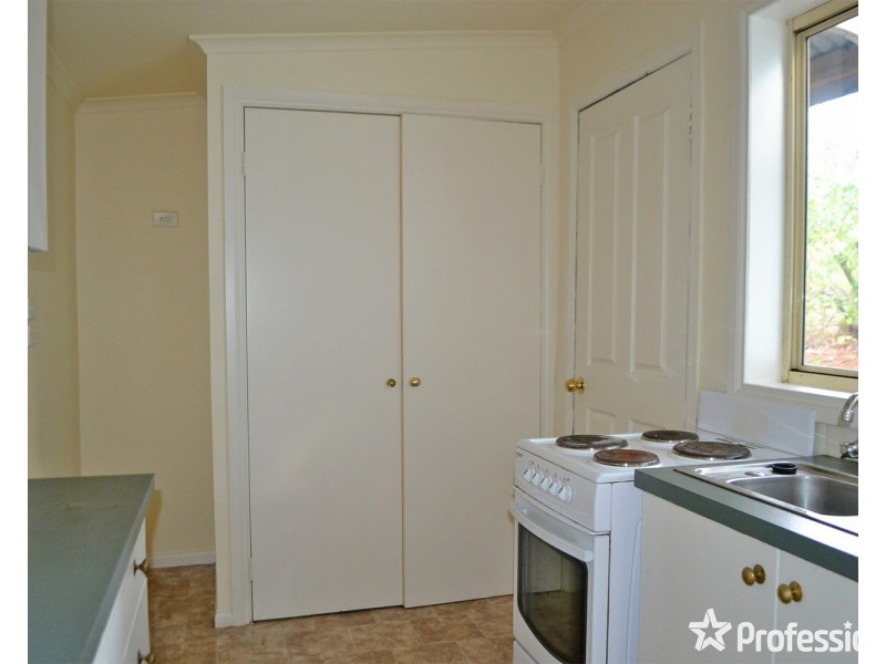 4 Hansen Road, Kilsyth VIC 3137