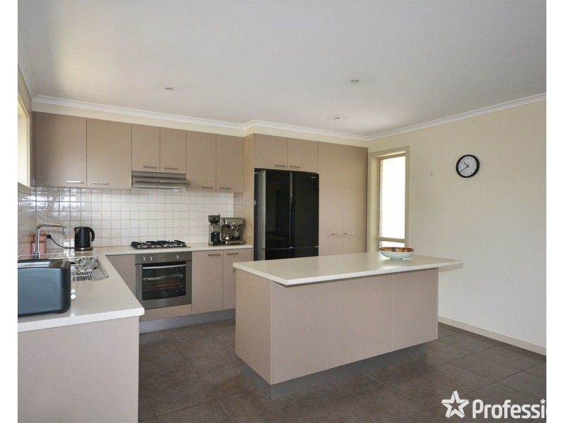 38A Sweetland Road, Mooroolbark VIC 3138