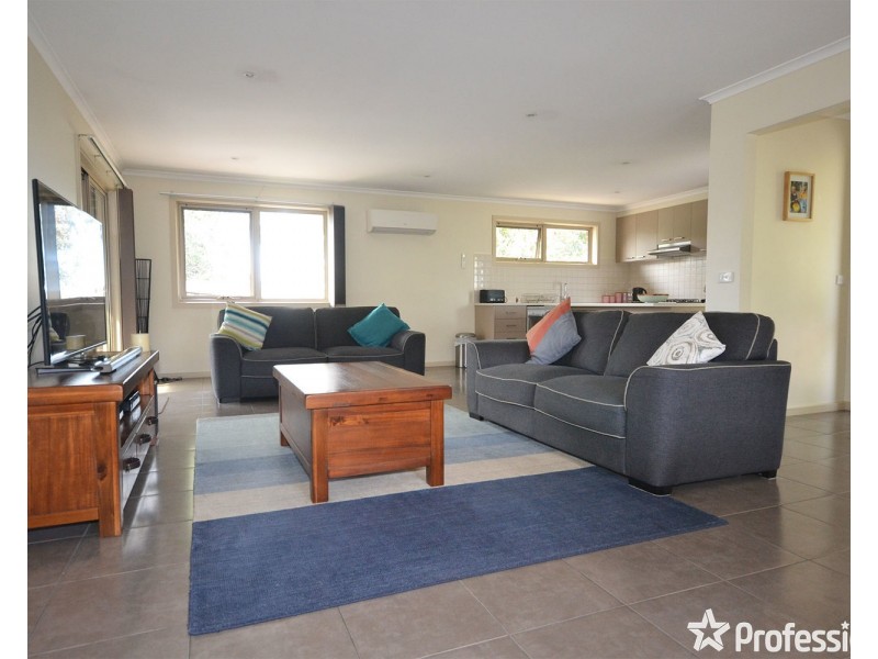 38A Sweetland Road, Mooroolbark VIC 3138