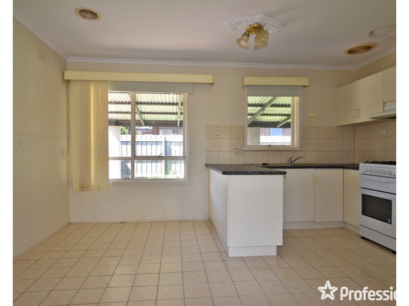 26 Blackburn Road, Mooroolbark VIC 3138