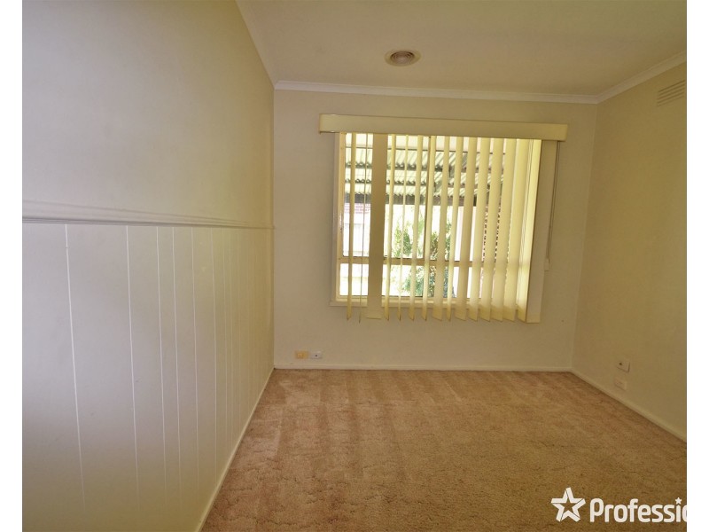 26 Blackburn Road, Mooroolbark VIC 3138