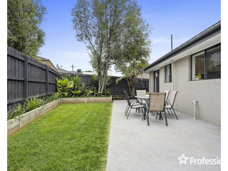 68 Dryden Concourse, Mooroolbark VIC 3138