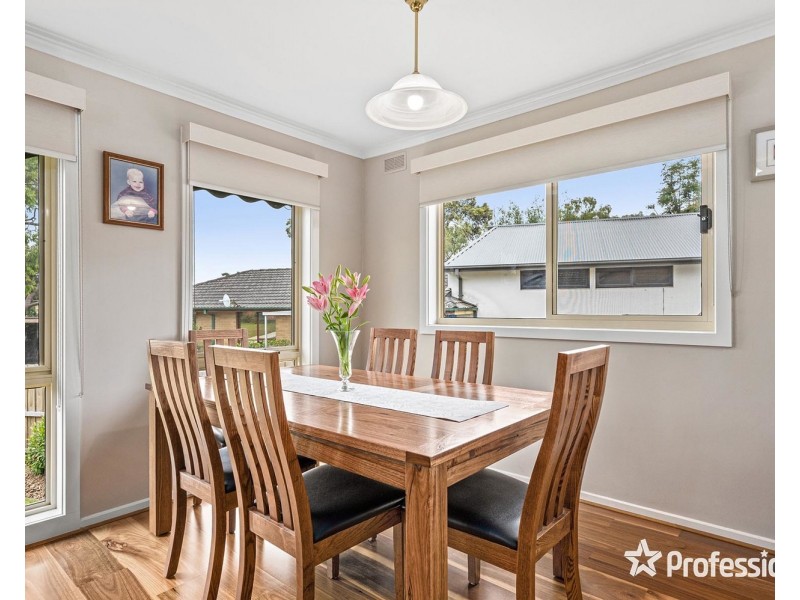 3 David Close, Kilsyth VIC 3137