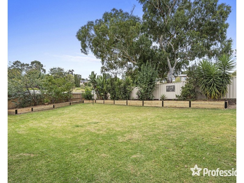 3 David Close, Kilsyth VIC 3137
