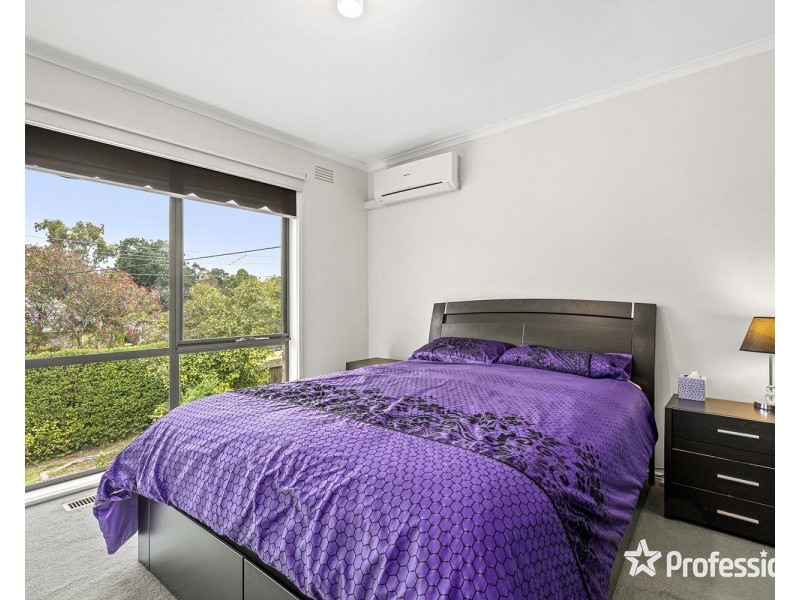 33 Swinburne Avenue, Mooroolbark VIC 3138
