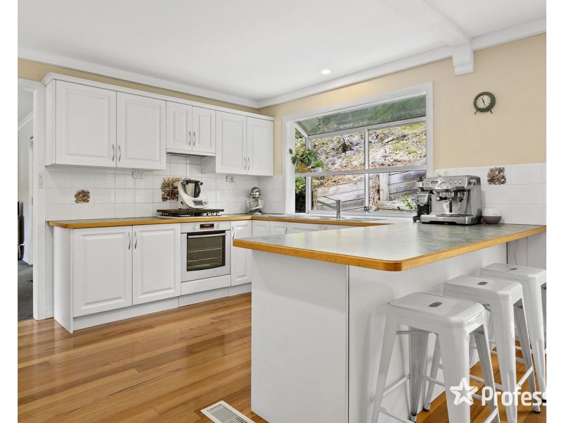 60 Charles Road, Lilydale VIC 3140