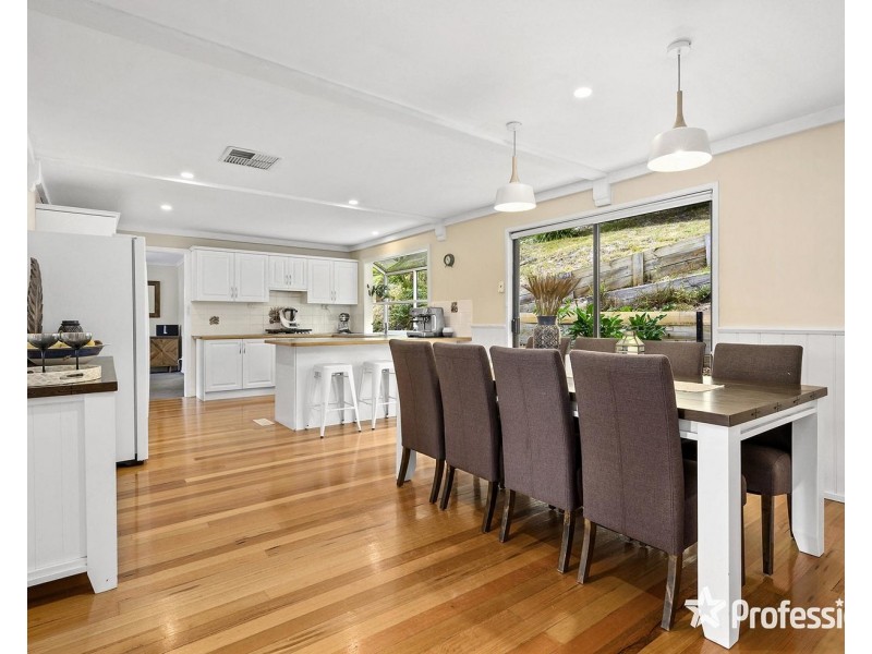 60 Charles Road, Lilydale VIC 3140