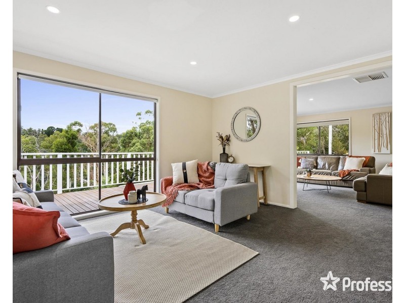 60 Charles Road, Lilydale VIC 3140