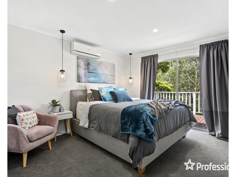 60 Charles Road, Lilydale VIC 3140