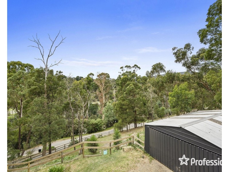 60 Charles Road, Lilydale VIC 3140