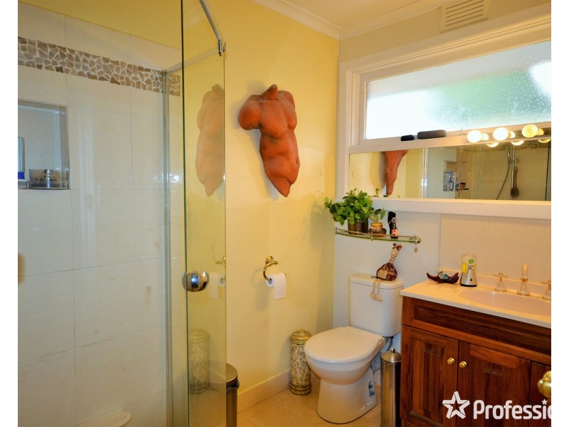 1/1 Rodleigh Street, Croydon VIC 3136