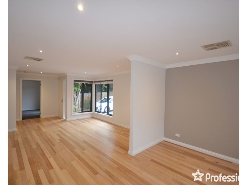 22A Taylor Road, Mooroolbark VIC 3138