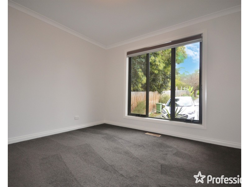 22A Taylor Road, Mooroolbark VIC 3138