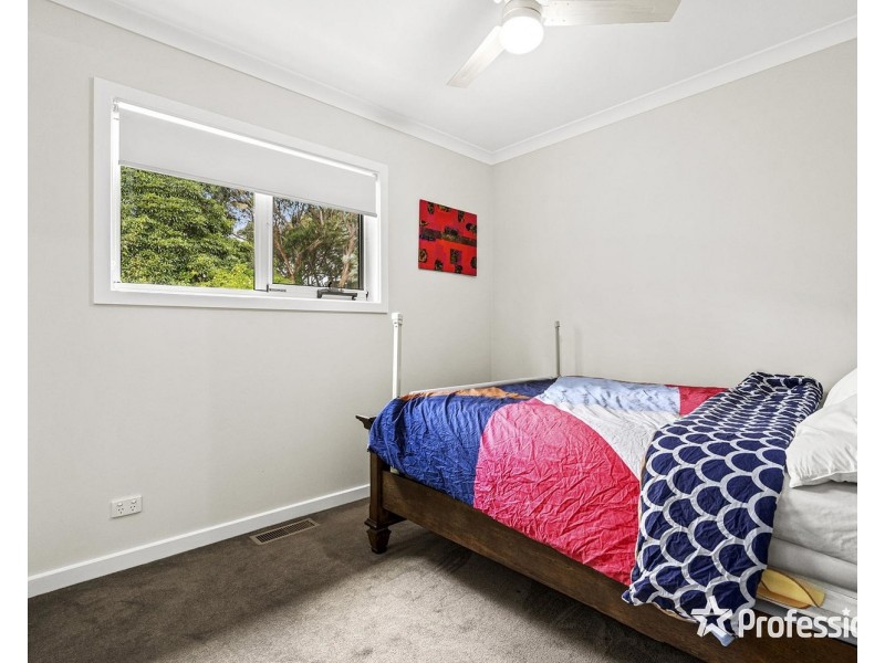 26a Hawthory Road, Kilsyth VIC 3137