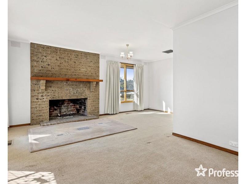 15 Ashbrook Place, Mooroolbark VIC 3138