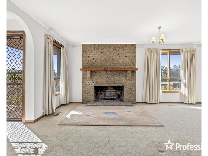 15 Ashbrook Place, Mooroolbark VIC 3138