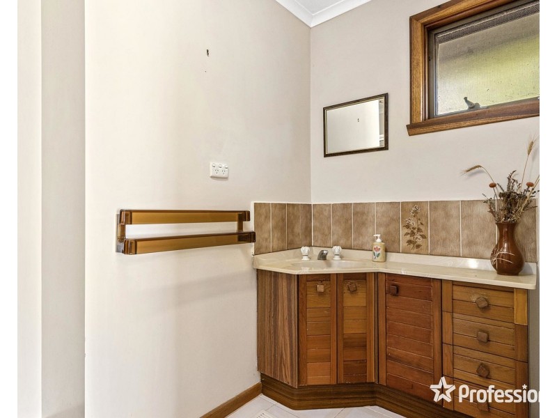 15 Ashbrook Place, Mooroolbark VIC 3138