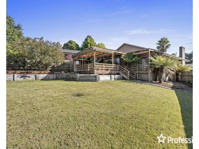 15 Ashbrook Place, Mooroolbark VIC 3138