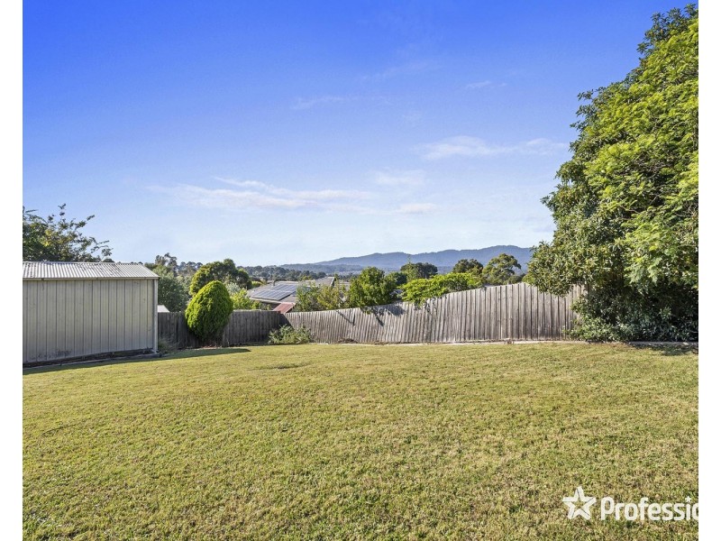 15 Ashbrook Place, Mooroolbark VIC 3138