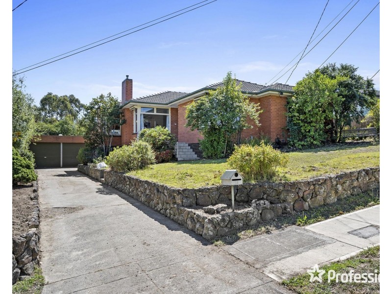 13 Williams Road, Mooroolbark VIC 3138