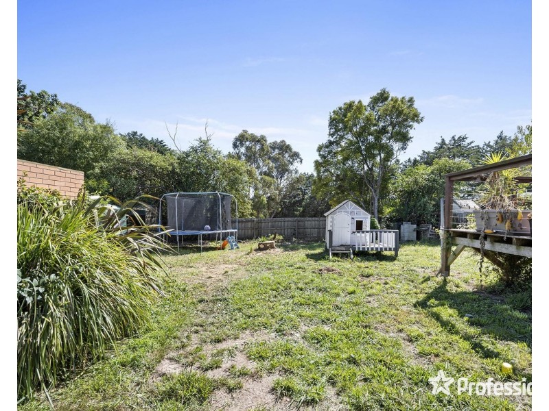 13 Williams Road, Mooroolbark VIC 3138