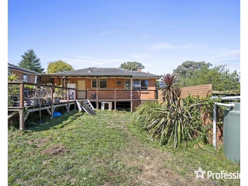 13 Williams Road, Mooroolbark VIC 3138