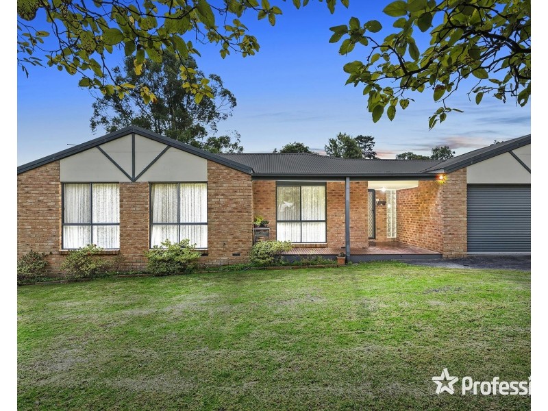 37 Irvine Street, Mount Evelyn VIC 3796